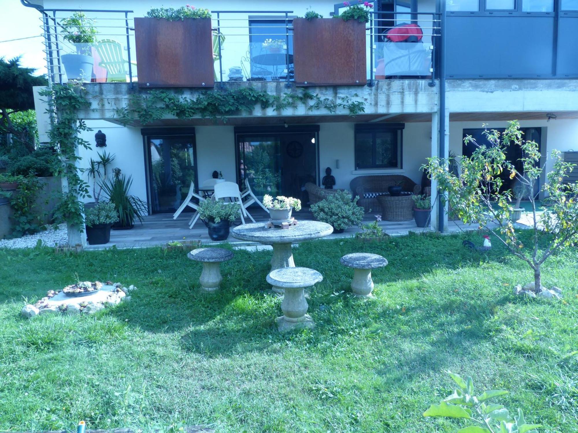 Le Volcan Rochefort-sur-Mer Extérieur photo